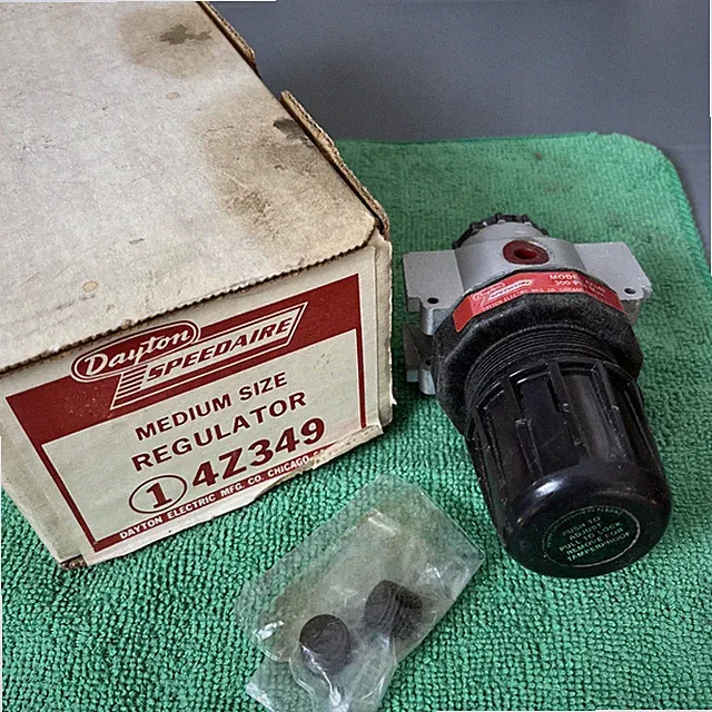 Dayton Speedaire Air Compressor 4Z349 300 PSI Max in orig box